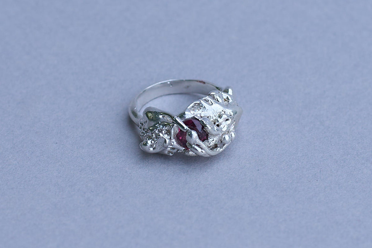 Structured Rhodaline Ring